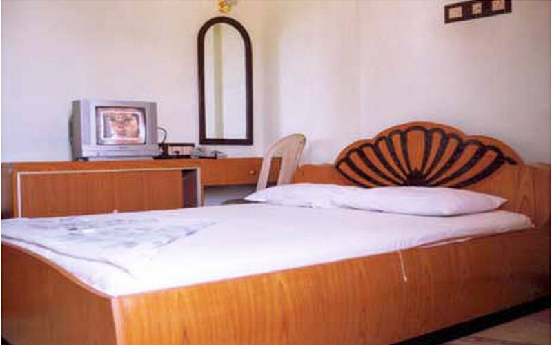 Hotel Kumara, Thirukadaiyur 1